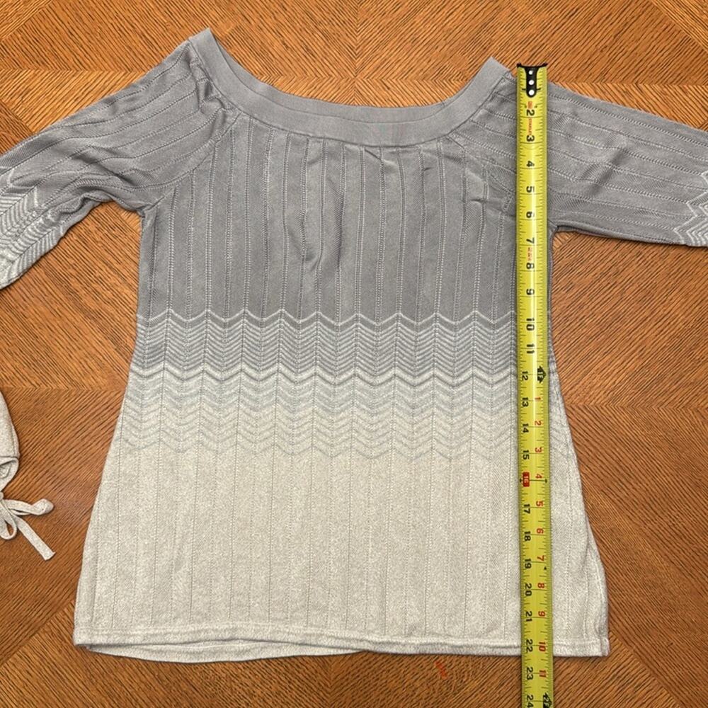 White House Black Market Small Gray Cream Chevron Knit Sweater Boho Preppy - Picture 7 of 9